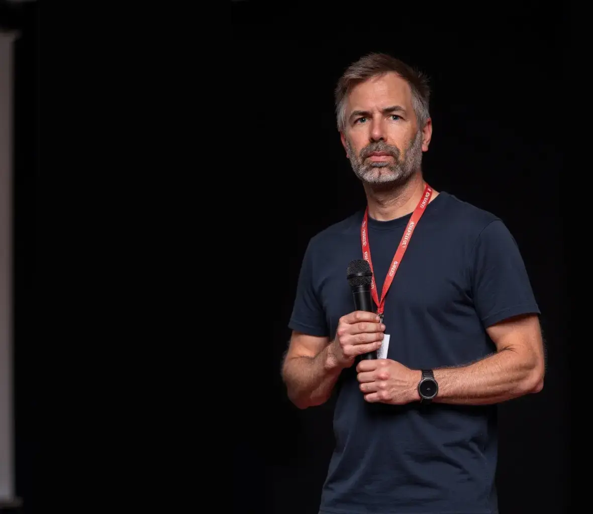 Bild vom Internet-Echo.de Autor. Erstellt mit PhotoAI.com